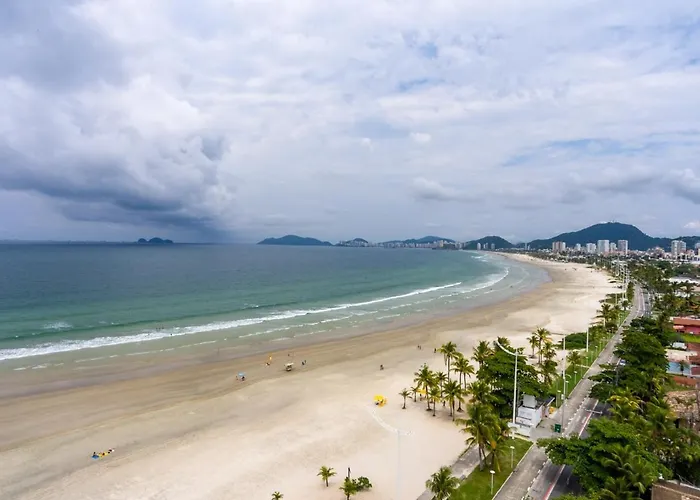 Linda Casa Na Praia Da Enseada - 150Mts Da Praia