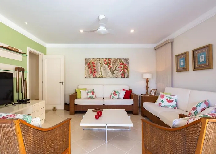 Linda Casa Na Praia Da Enseada - 150Mts Da Praia